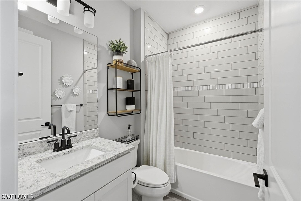 2738 Aviamar Circle - Photo 23