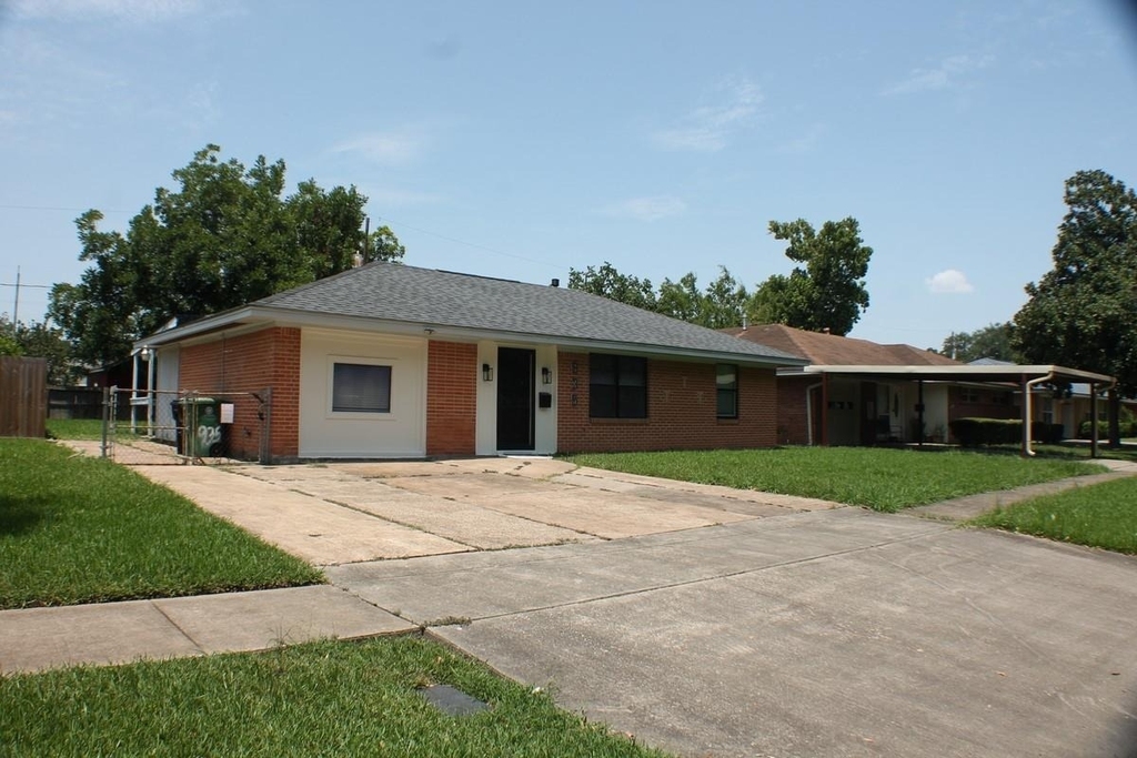 935 Creager Street - Photo 1