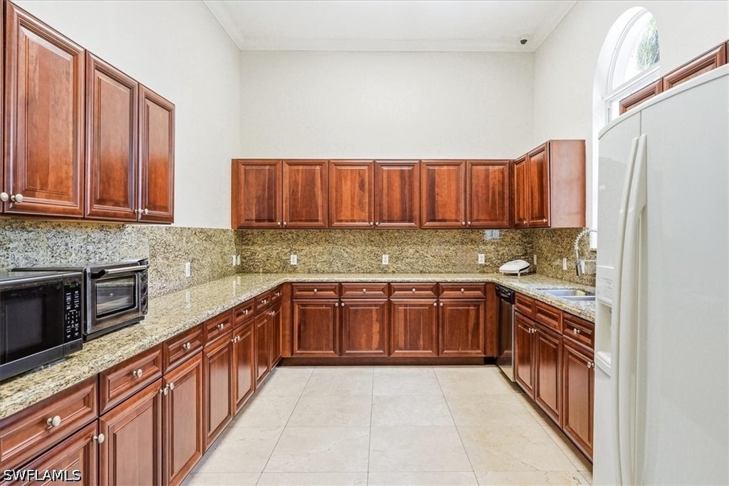 7070 Venice Way - Photo 39