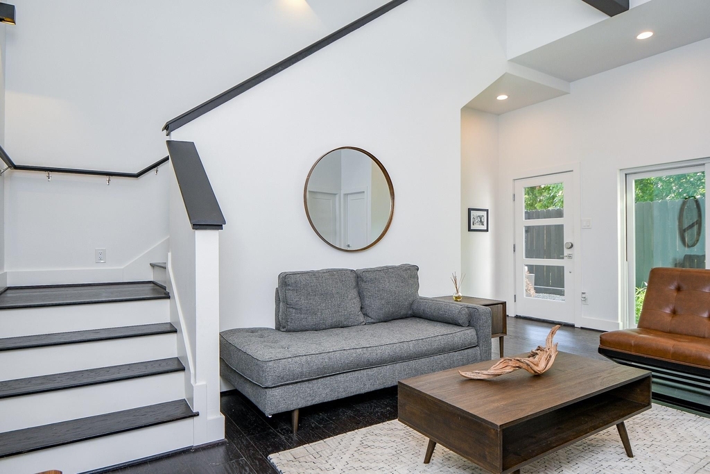 1903 Jack Oak Avenue - Photo 4