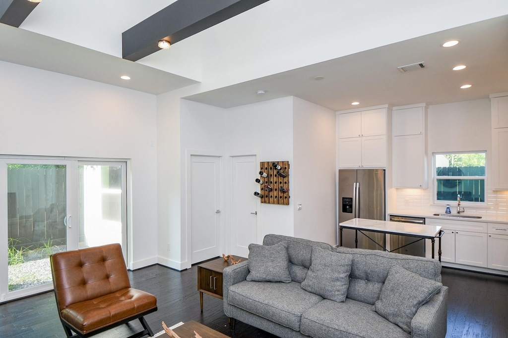 1903 Jack Oak Avenue - Photo 6