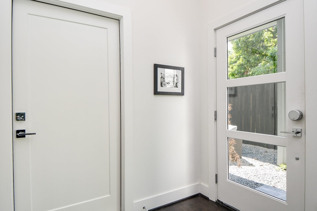 1903 Jack Oak Avenue - Photo 2