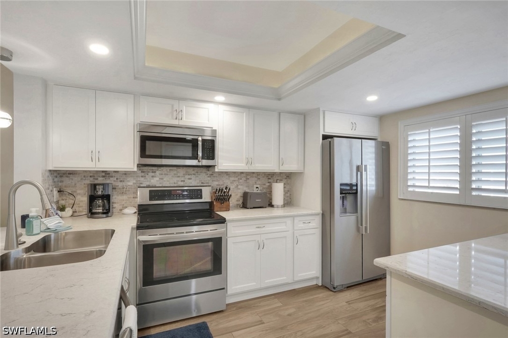 134 Cypress Way E - Photo 2