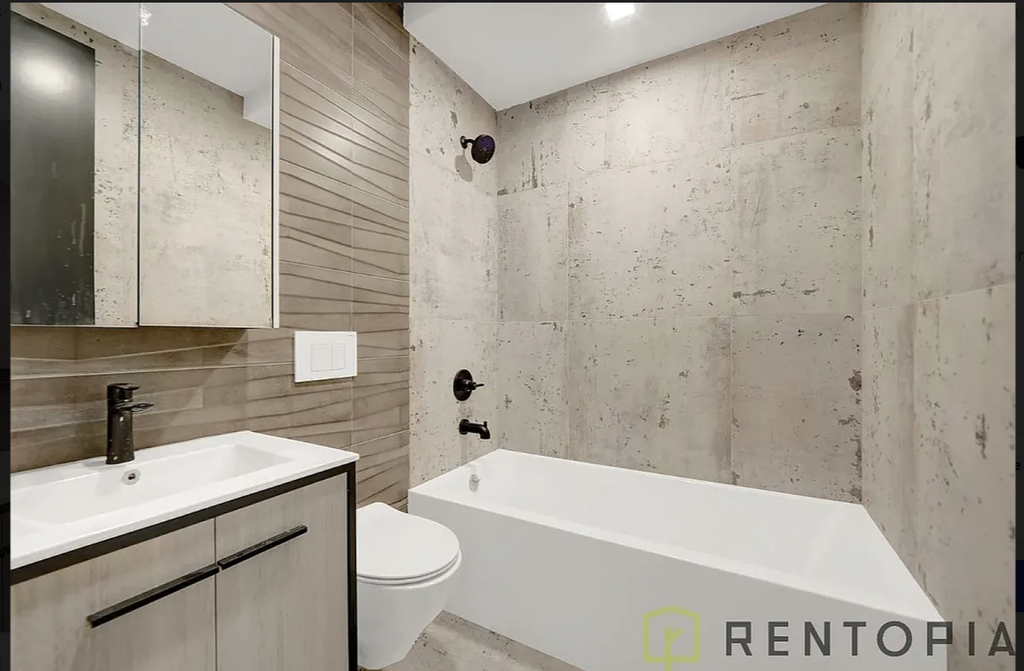 475 Grand Street - Photo 6