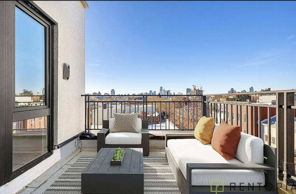 475 Grand Street - Photo 0