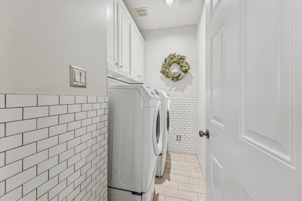 427 N Gate Stone - Photo 16