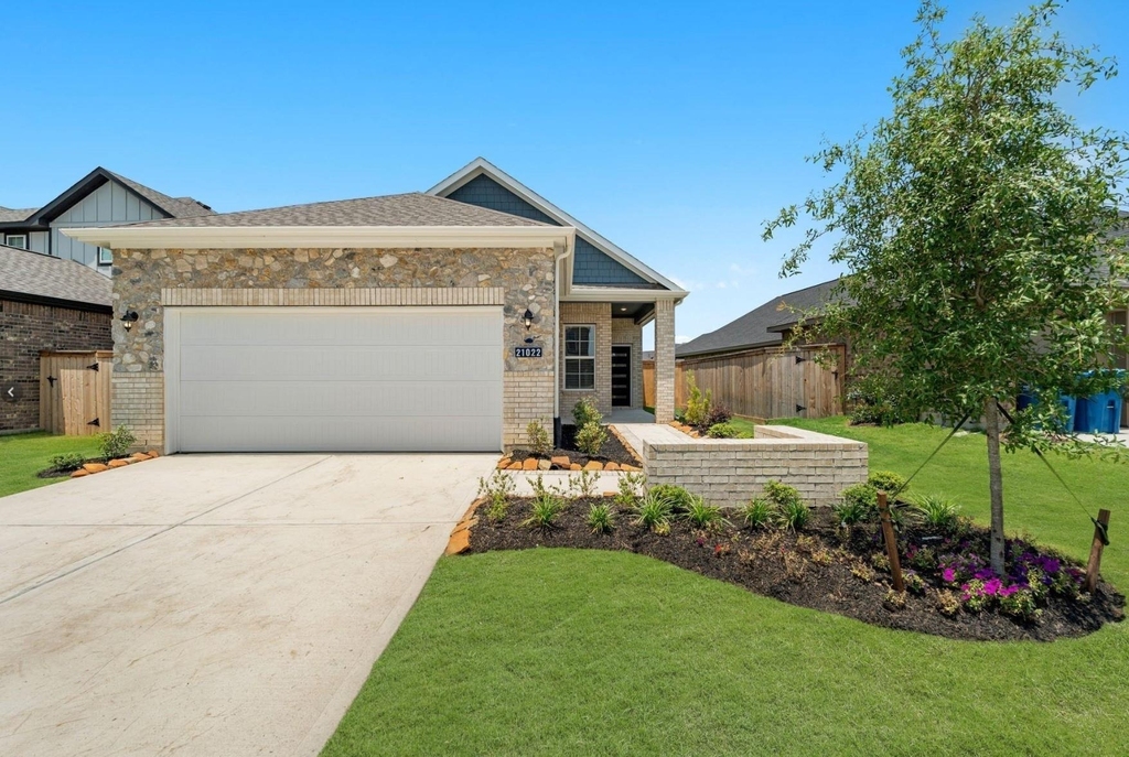 21022 Armstrong County Drive - Photo 0