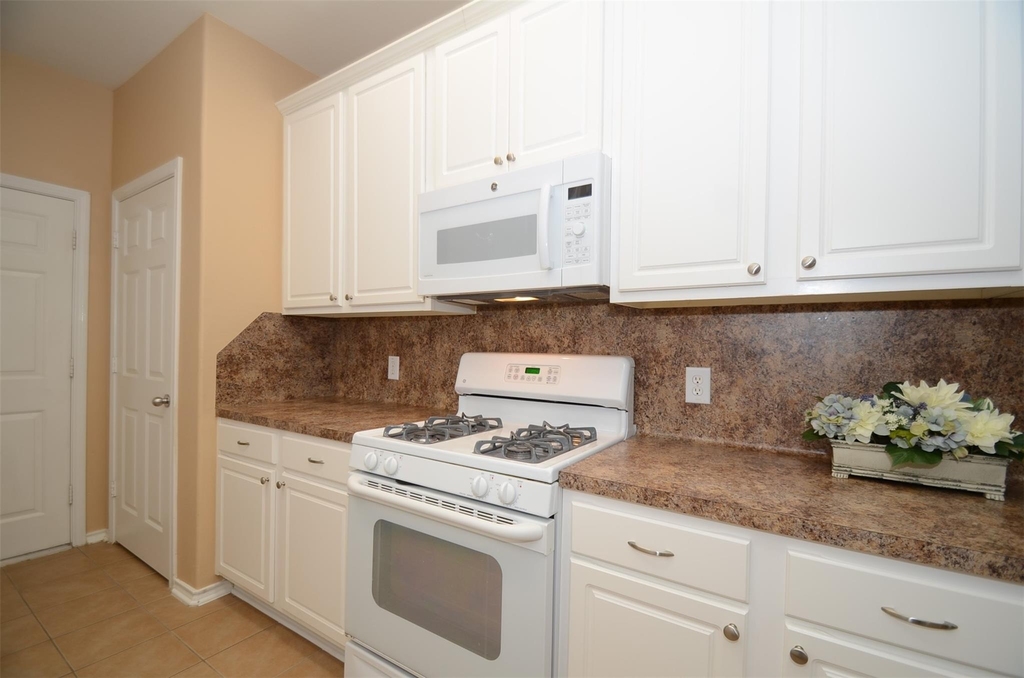 5606 Claybeck Lane - Photo 10