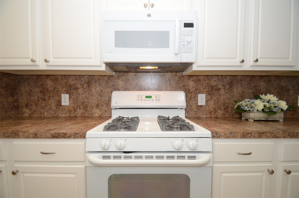 5606 Claybeck Lane - Photo 12