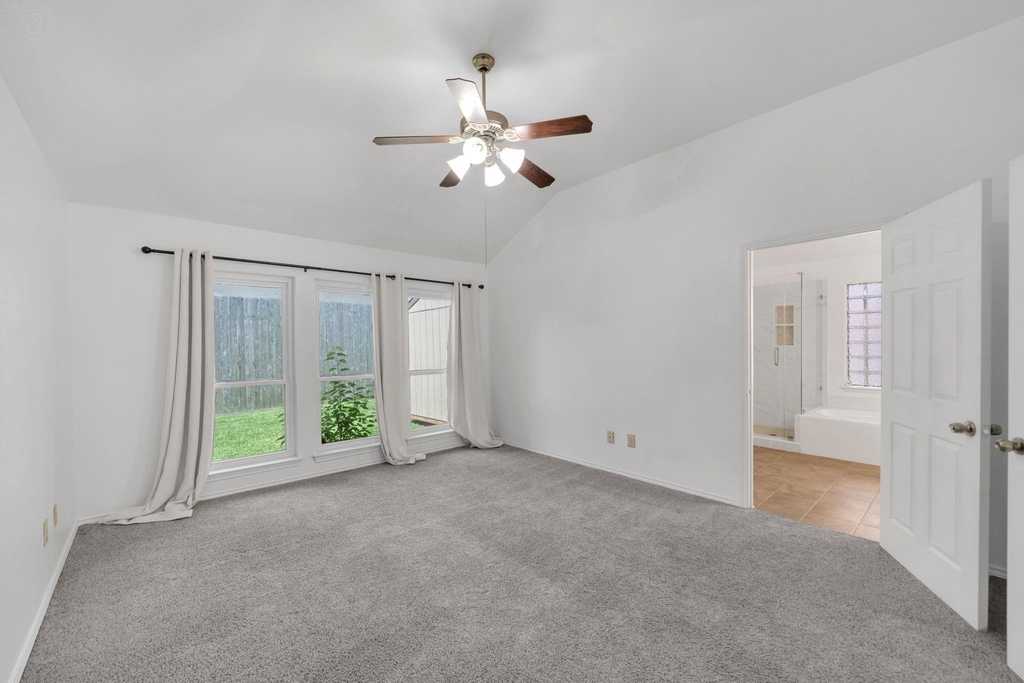 28223 Fantail Drive - Photo 10