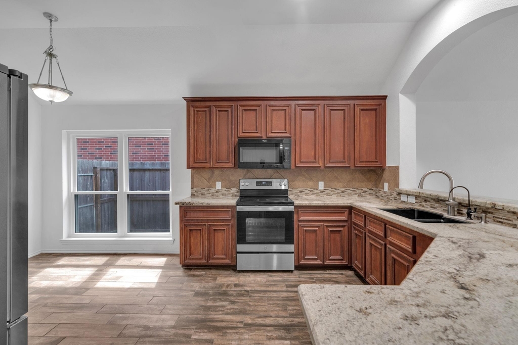 28223 Fantail Drive - Photo 4