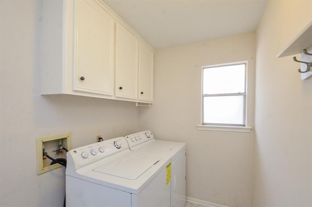 15815 Boulder Oaks Drive - Photo 14