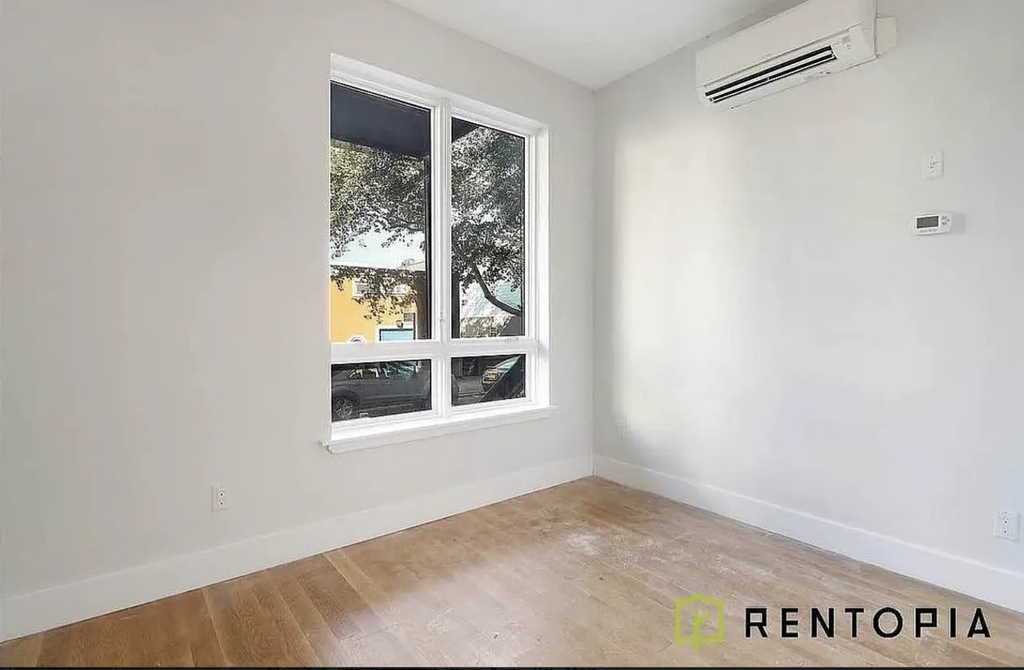 77 Berry Street - Photo 4