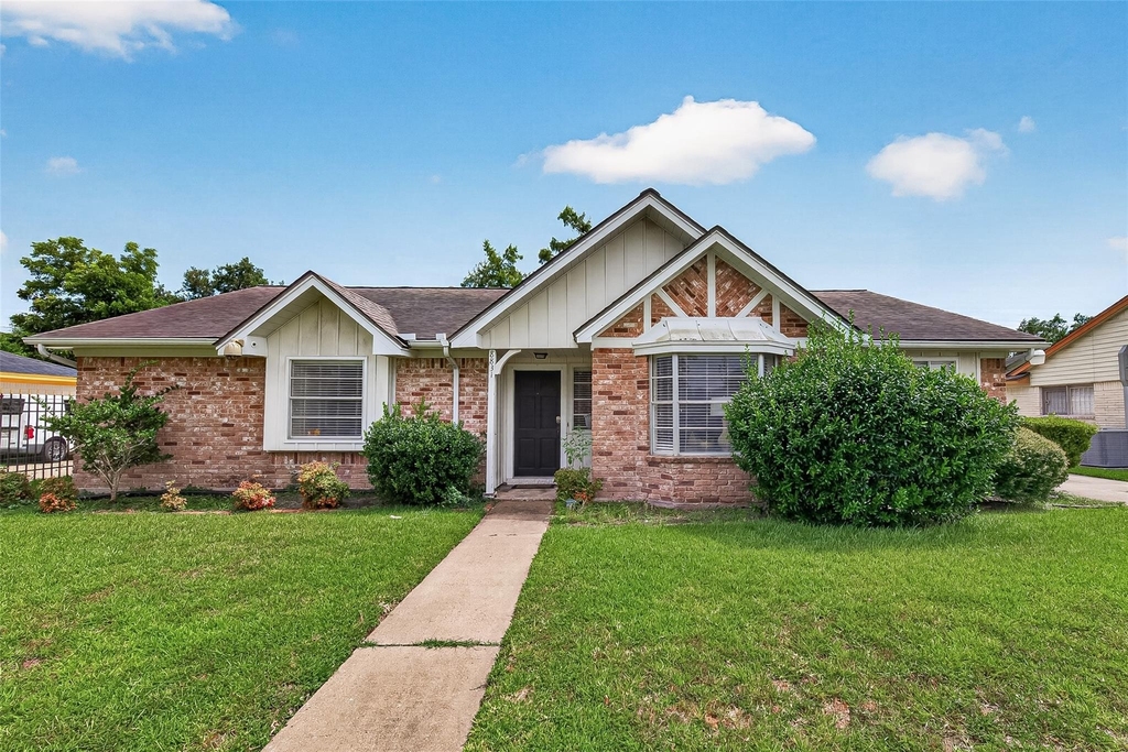 8831 Sandstone Street - Photo 0