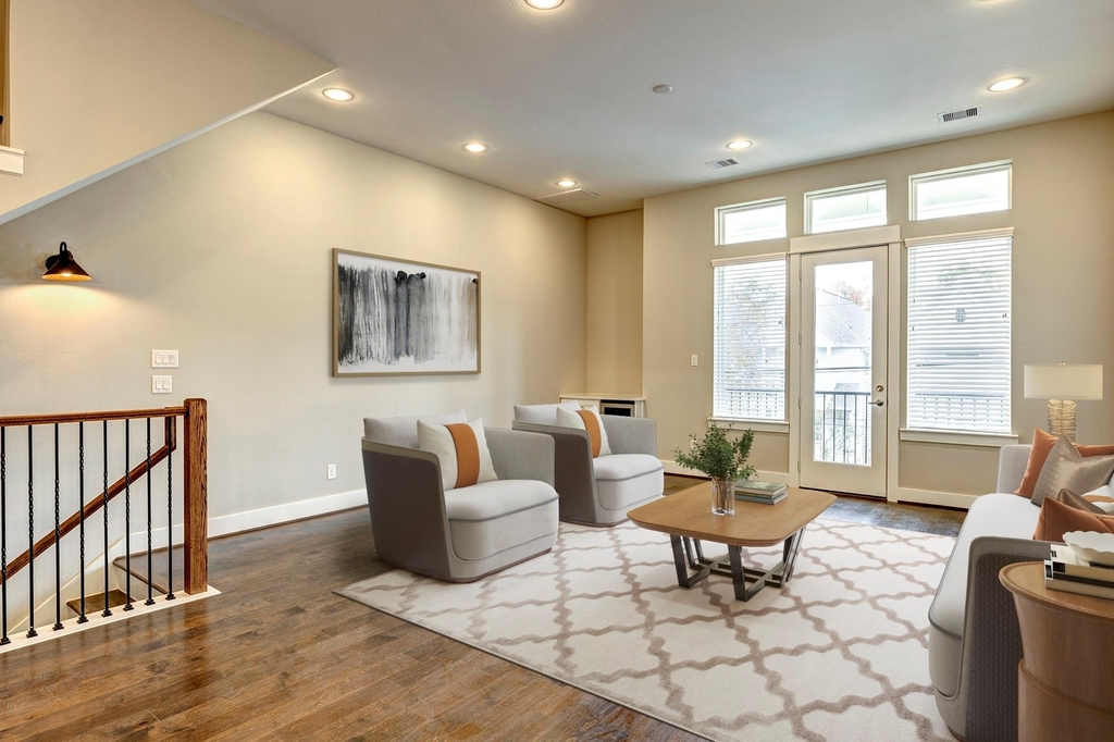 1304 W 23rd Street - Photo 8