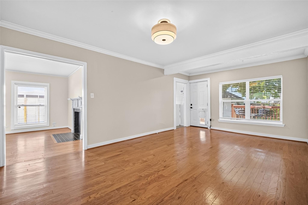 2406 Southgate Boulevard - Photo 6