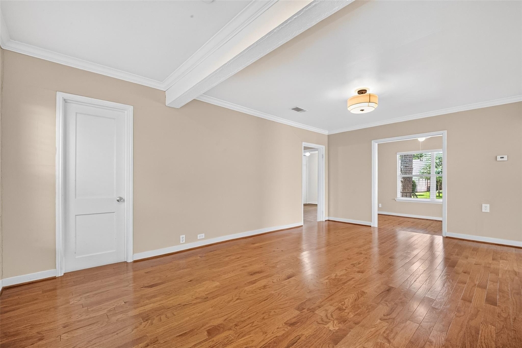 2406 Southgate Boulevard - Photo 8