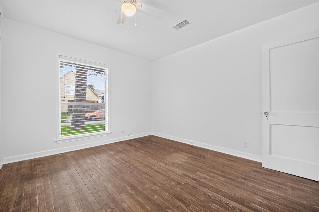 2406 Southgate Boulevard - Photo 19