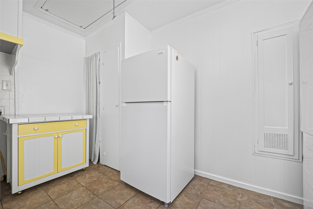 2406 Southgate Boulevard - Photo 14