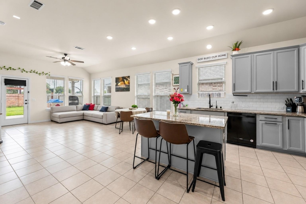 11410 Cypress Elm Court - Photo 8