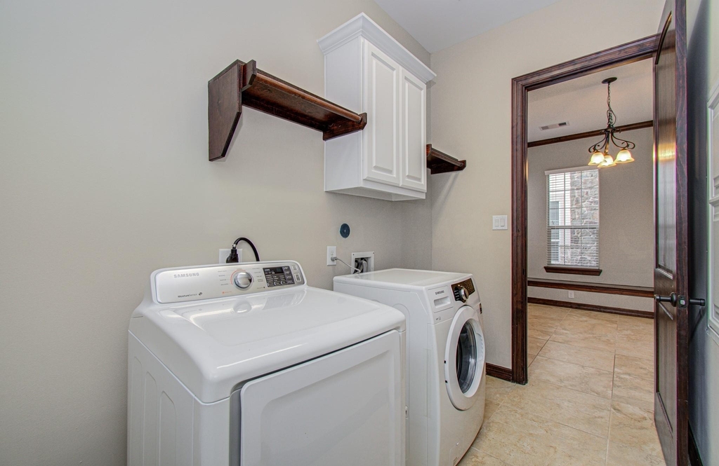 5711 Avon Landing Lane - Photo 47
