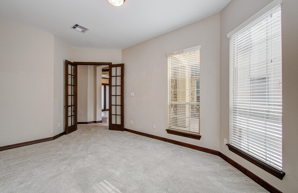 5711 Avon Landing Lane - Photo 16