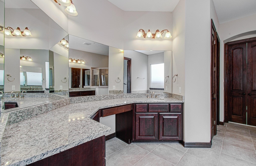 5711 Avon Landing Lane - Photo 22