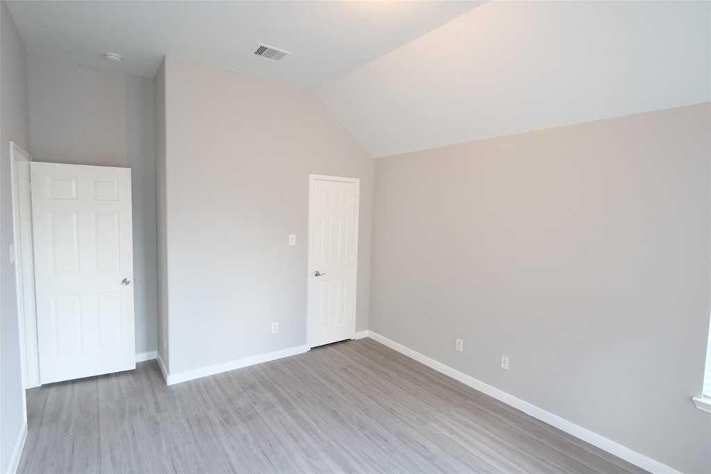 6119 Lakenshire Falls Lane - Photo 27