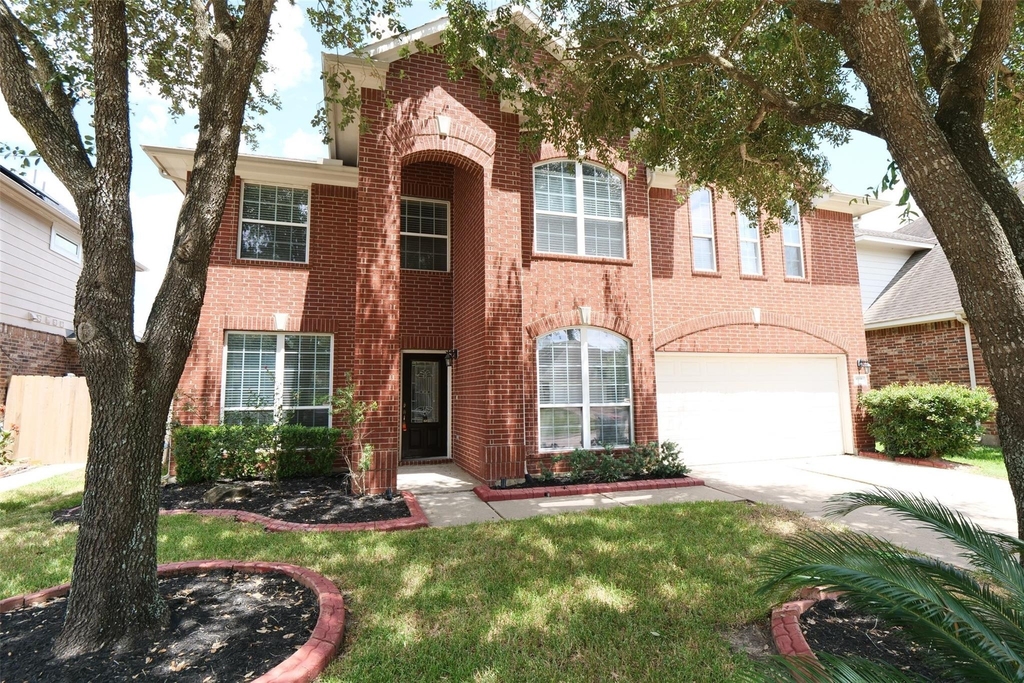 6119 Lakenshire Falls Lane - Photo 0
