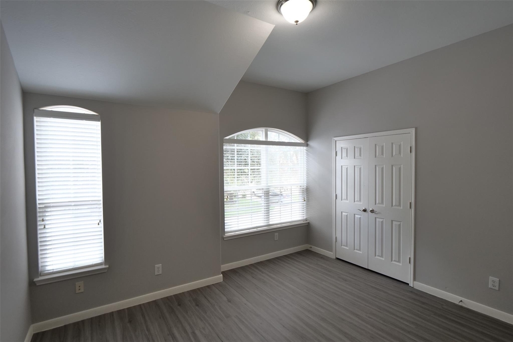 6119 Lakenshire Falls Lane - Photo 29