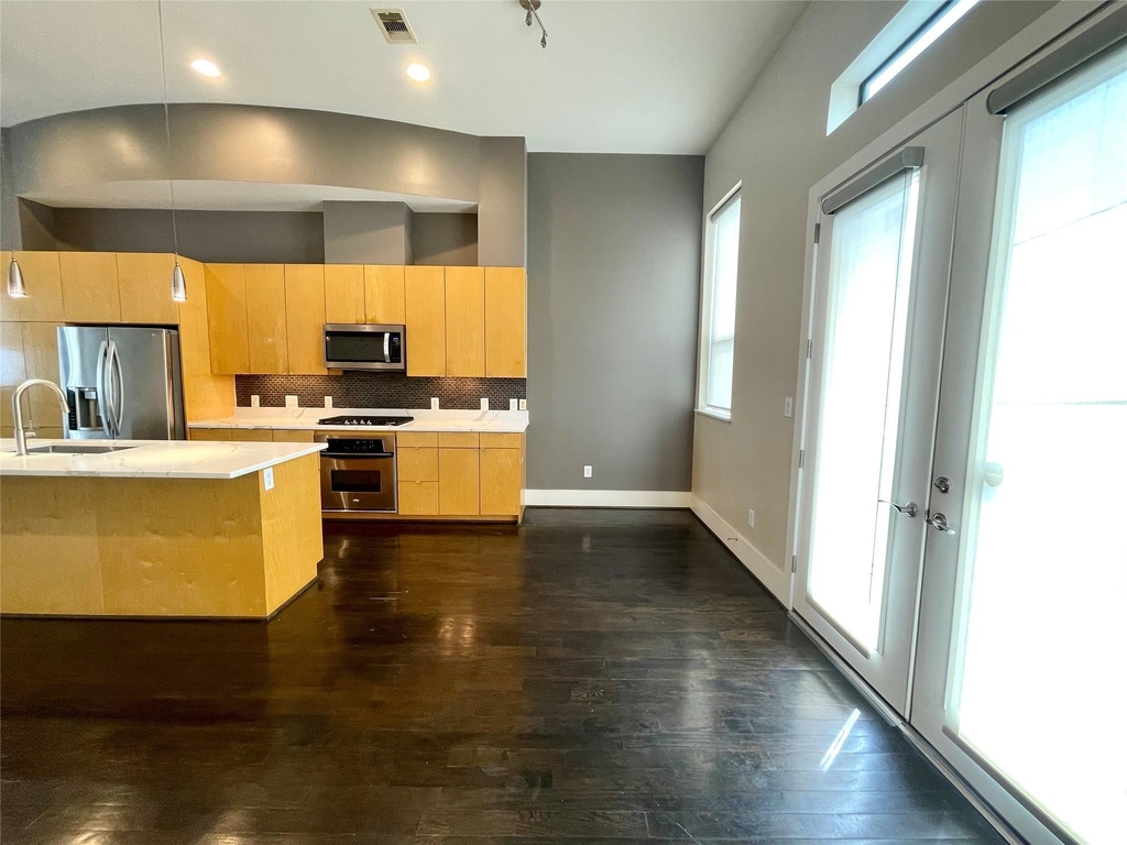954 Patterson Street - Photo 8