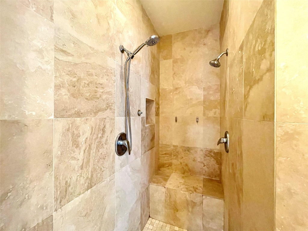 954 Patterson Street - Photo 18