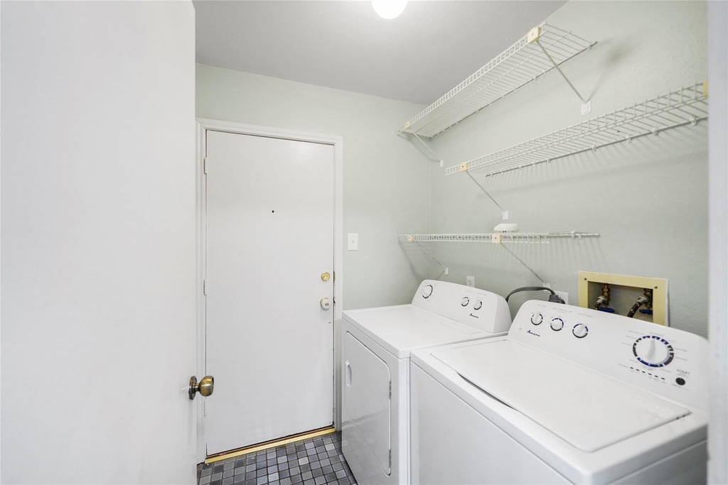 17206 Park Lodge Drive - Photo 21