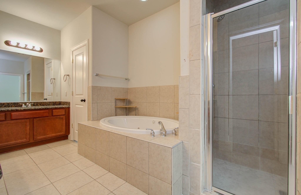 10205 Brooktree Drive - Photo 15