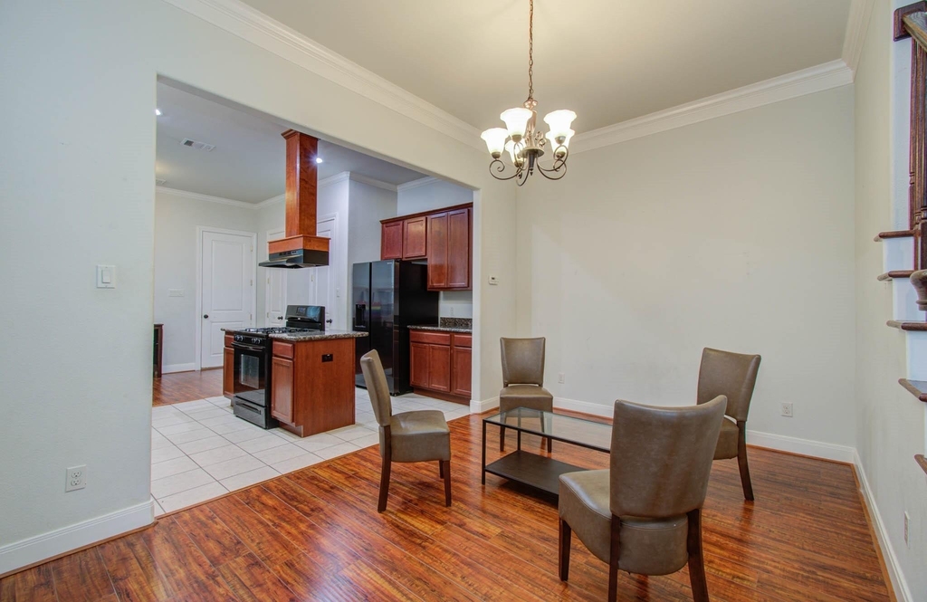 10205 Brooktree Drive - Photo 6