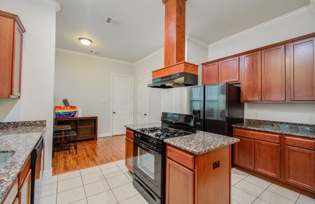 10205 Brooktree Drive - Photo 9