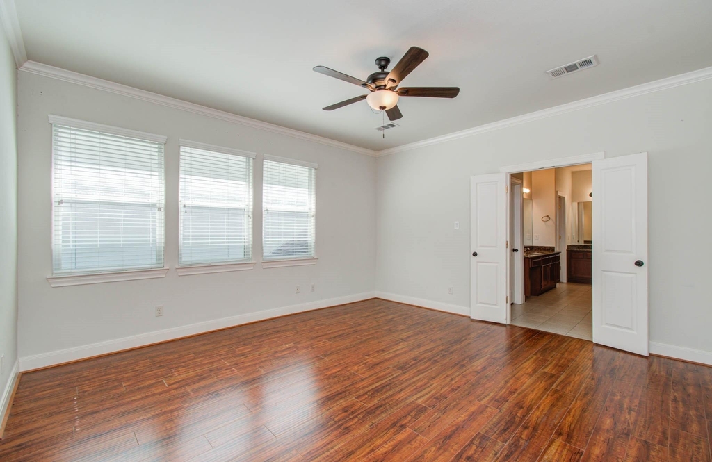 10205 Brooktree Drive - Photo 13