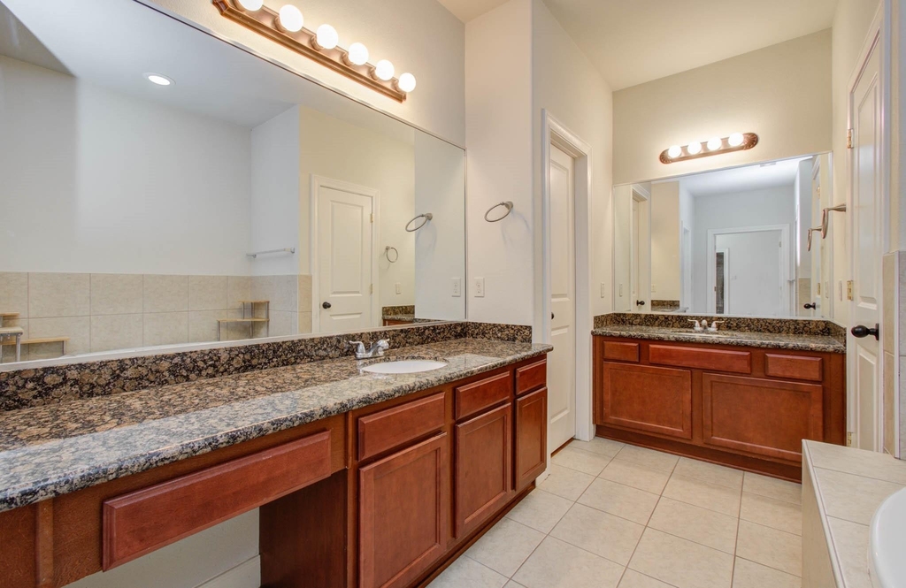 10205 Brooktree Drive - Photo 14
