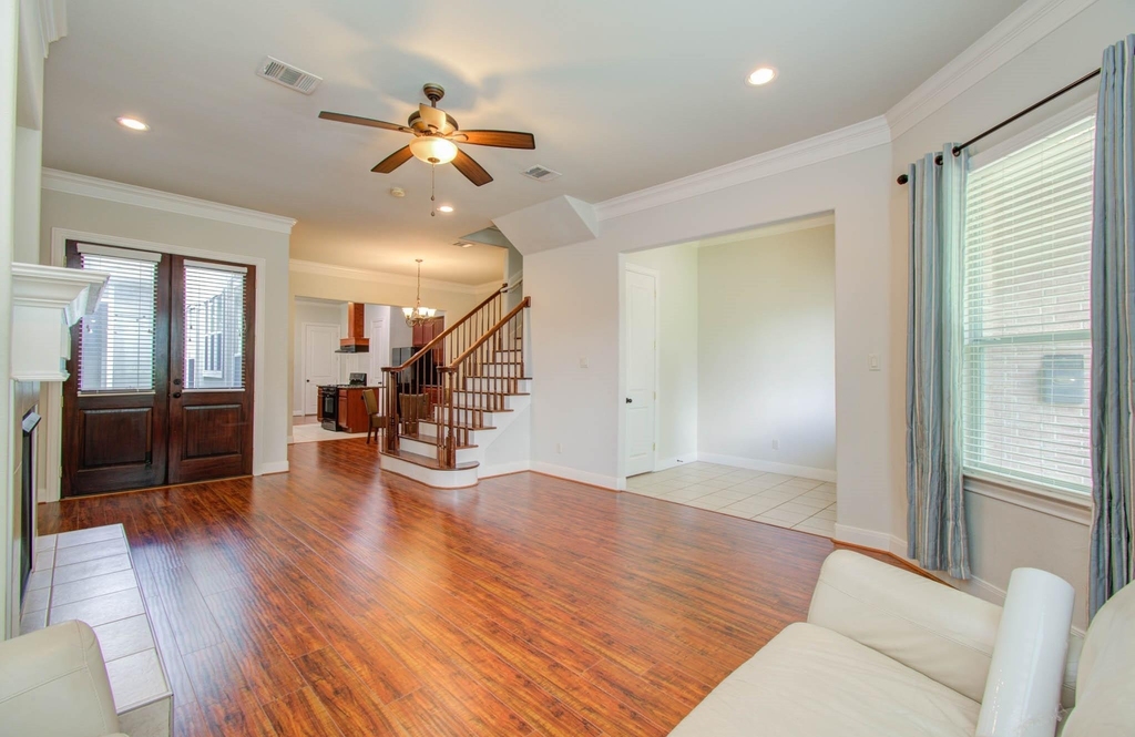 10205 Brooktree Drive - Photo 5