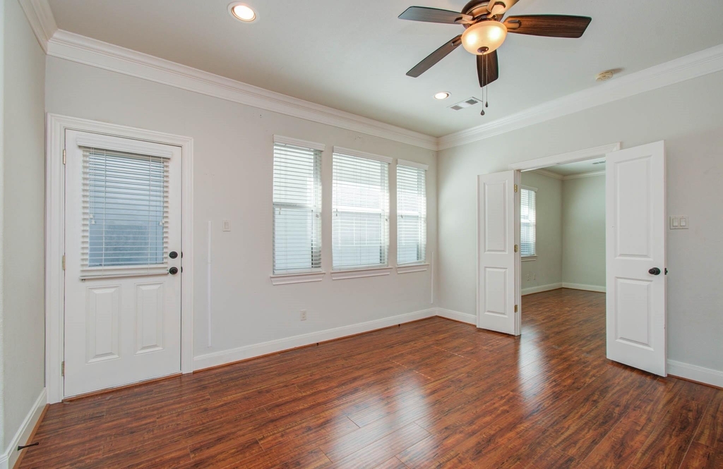 10205 Brooktree Drive - Photo 25
