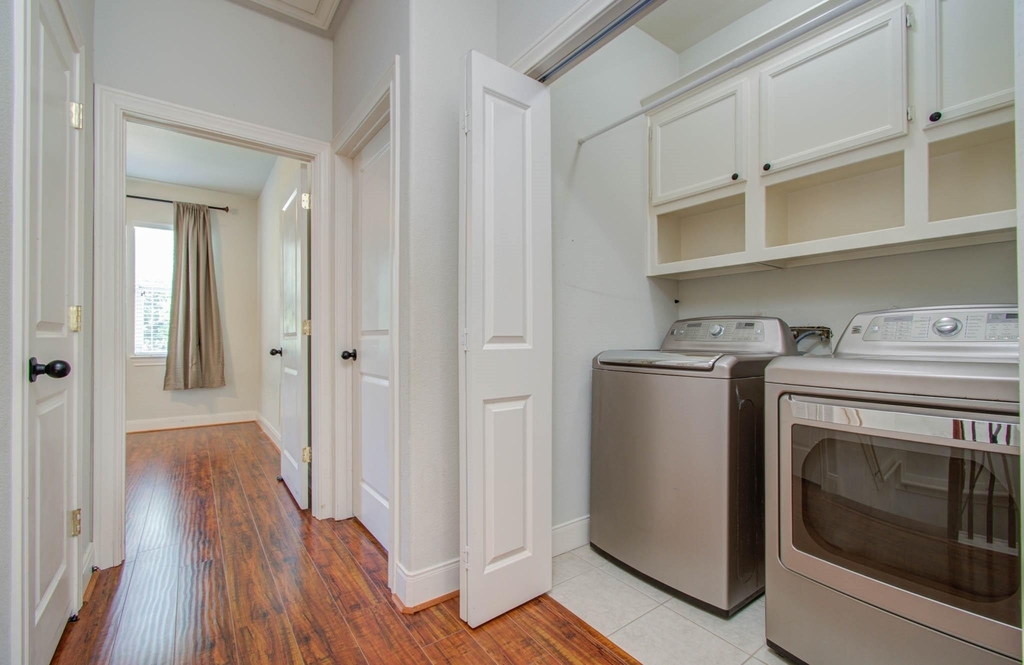 10205 Brooktree Drive - Photo 12