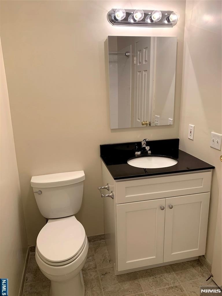 340 Sutton - Photo 4