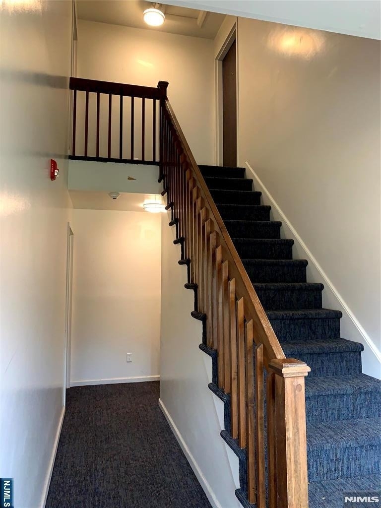 340 Sutton - Photo 1