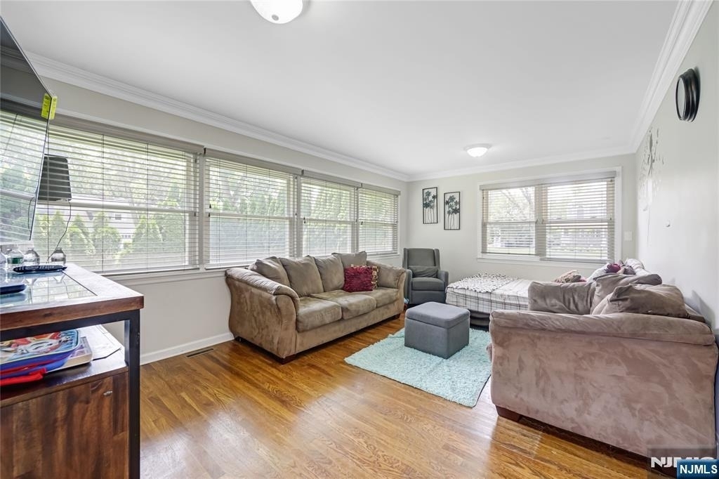 122 Village Circle West - Photo 6