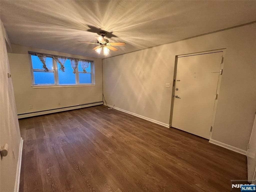 35 S Willow - Photo 5