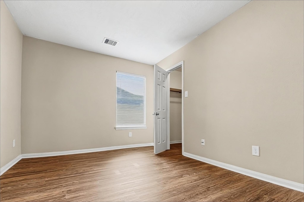 2606 Bammelwood Drive - Photo 12