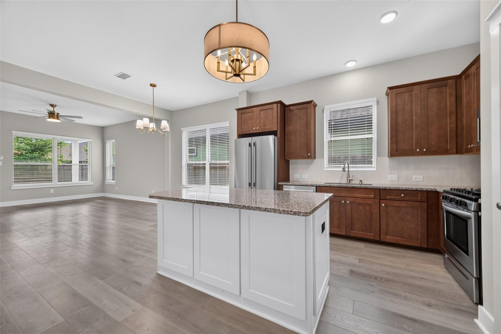 18410 Central Creek Drive Drive - Photo 9