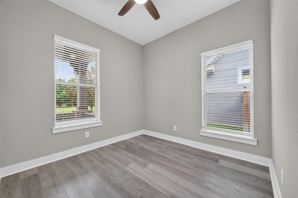 18410 Central Creek Drive Drive - Photo 25
