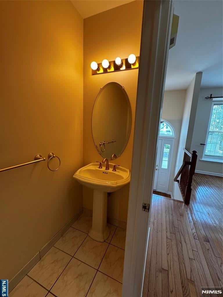 533 Coventry - Photo 26