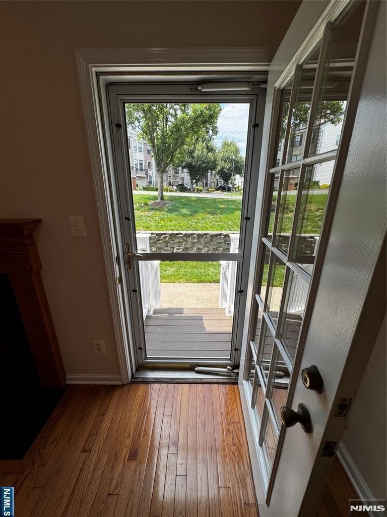533 Coventry - Photo 11